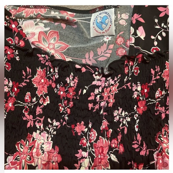 Bundle Maternity tops size medium - Picture 5 of 6